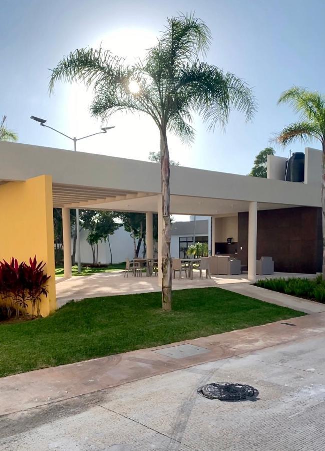 Yellowsub Apartments Cancún Esterno foto
